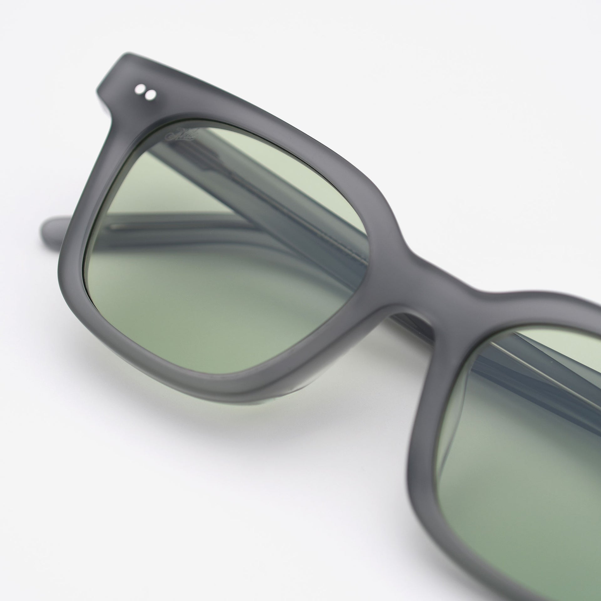 Grey / Lt Green