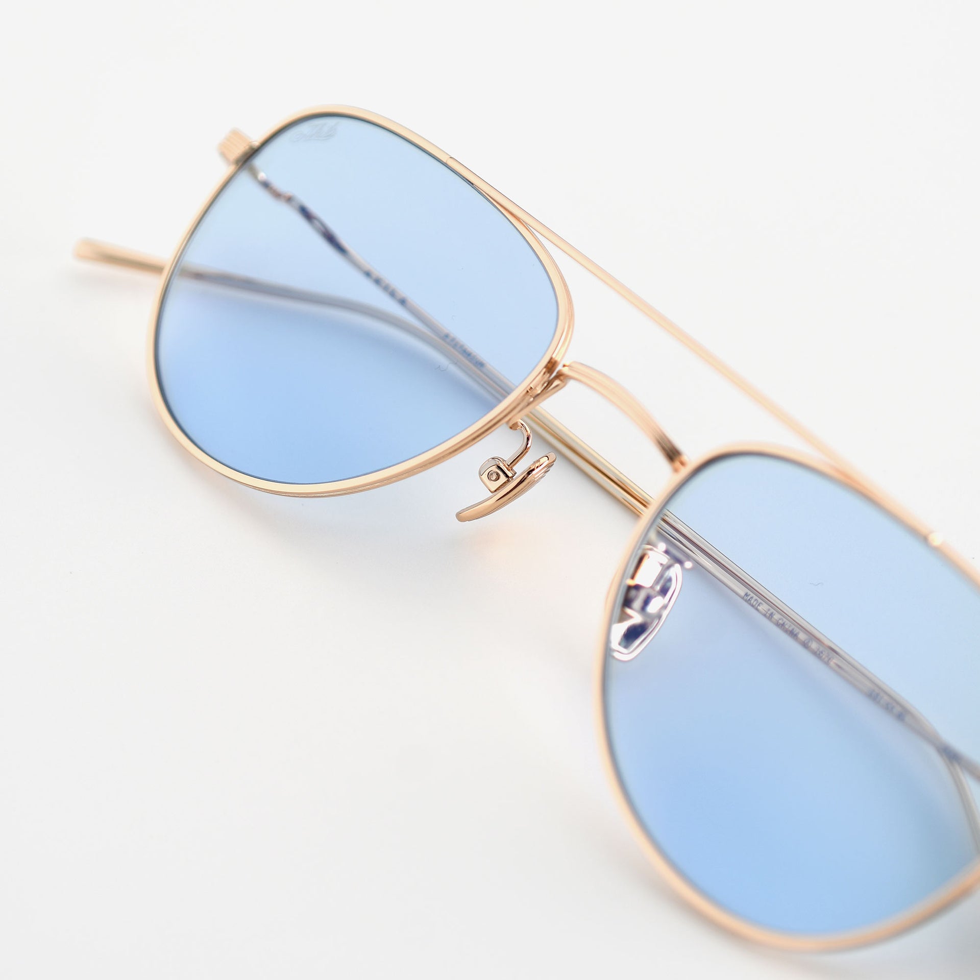 Gold / Lt Blue