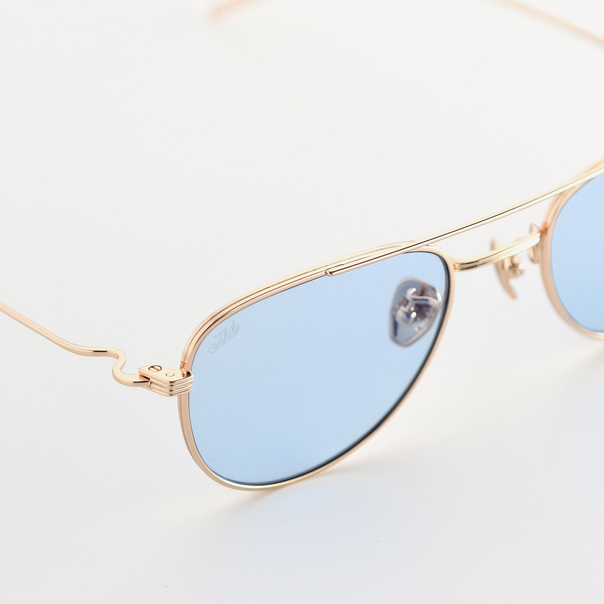 Gold / Lt Blue
