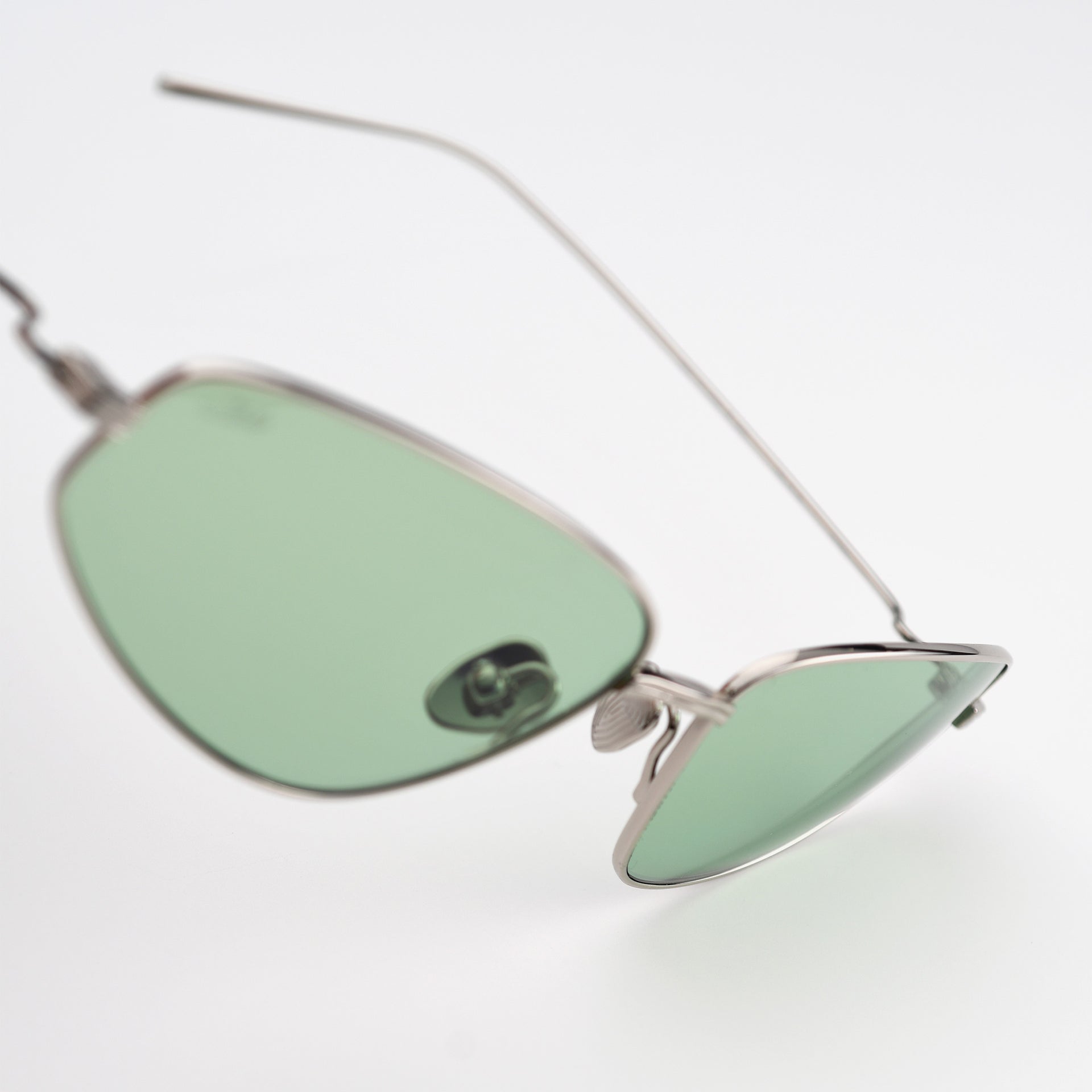 Silver / Lt Green
