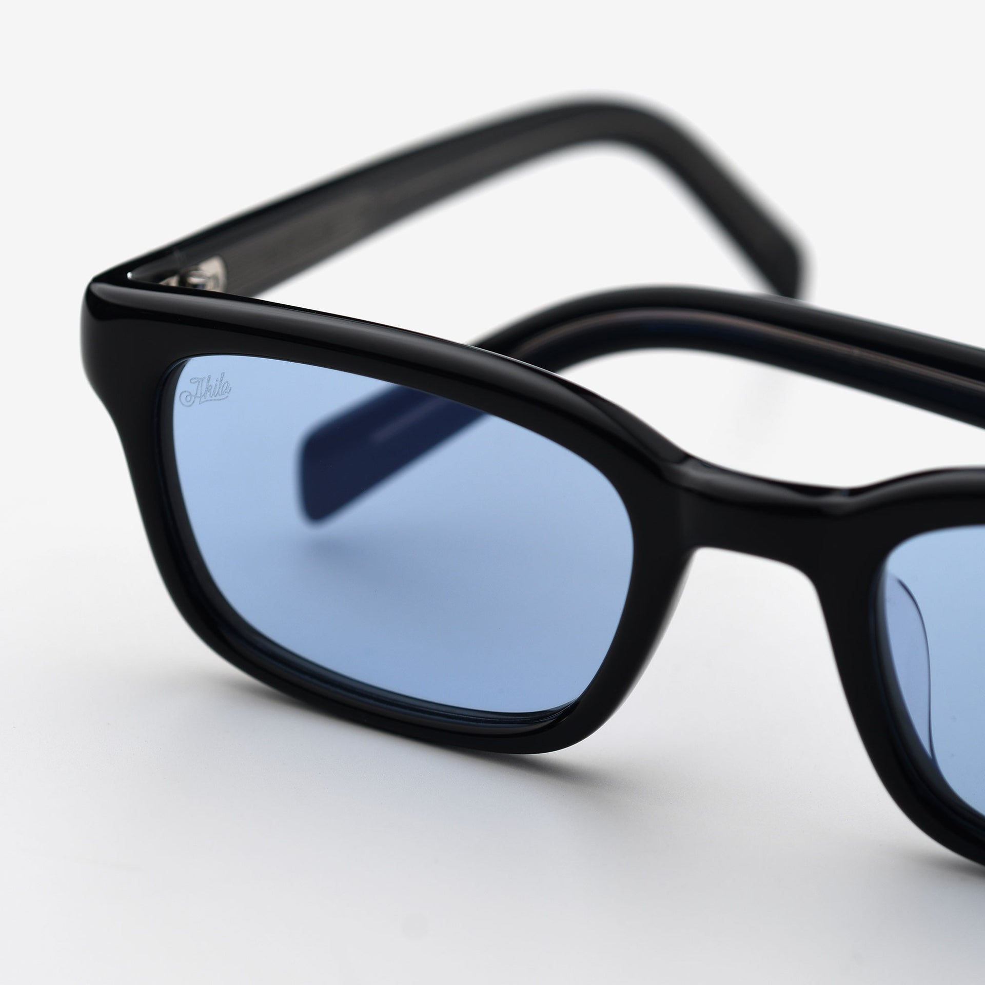 Black / Blue